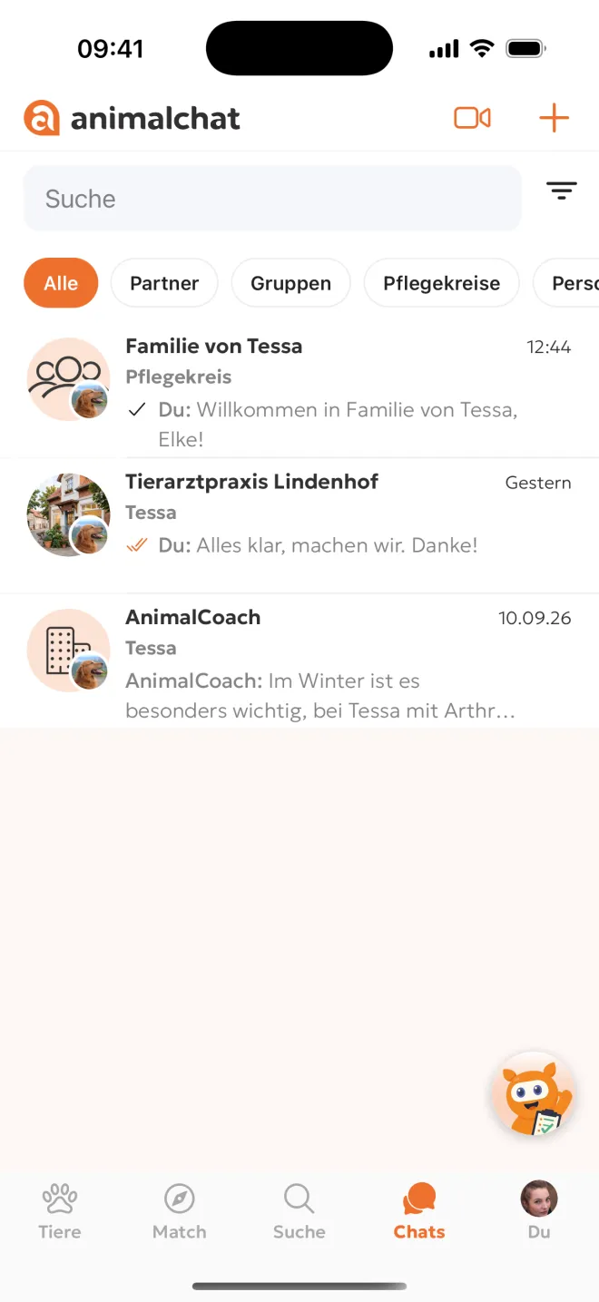 Chatübersicht in der Tierhalter-App: Pflegekreis, Tierarztpraxis und AnimalCoach rund um Tessa.